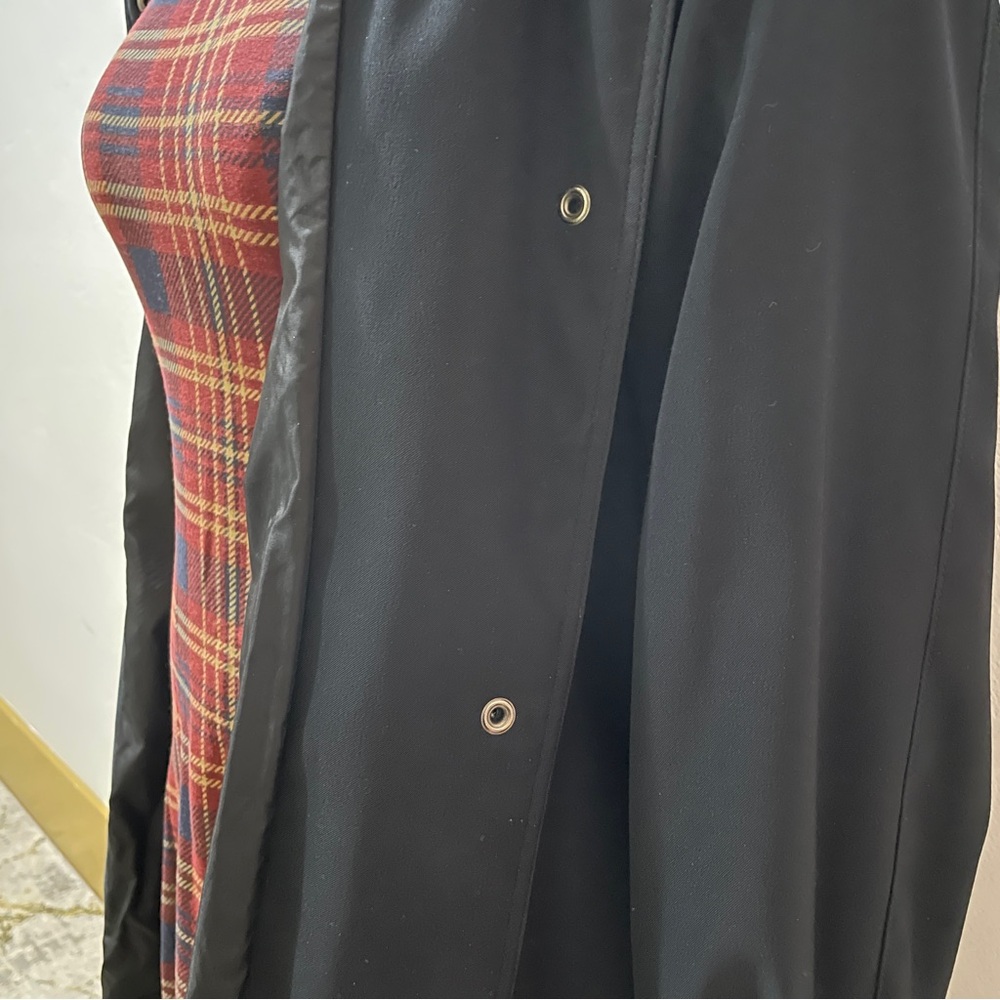 Vintage Liz Claiborne Classic Raincoat - Size 4 - Picture 6 of 14